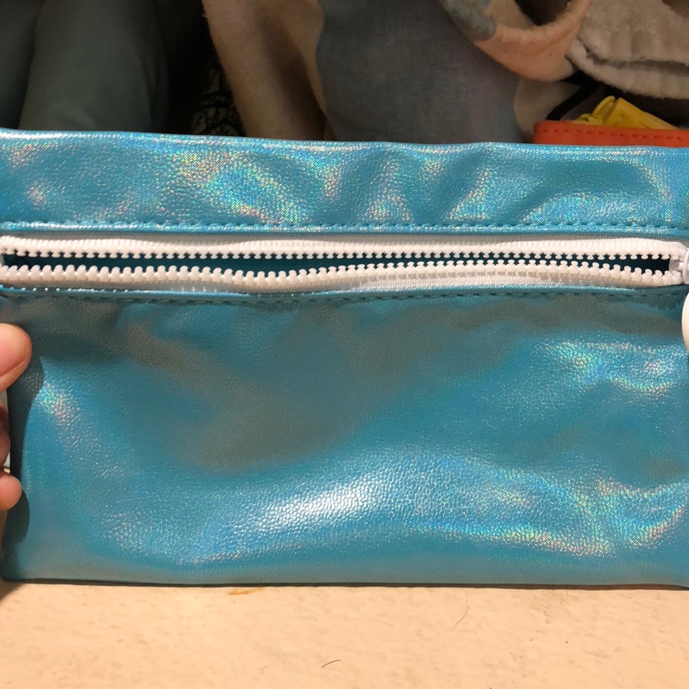 IPSY BAG BUNDLE!!!! - Picture 7 of 8